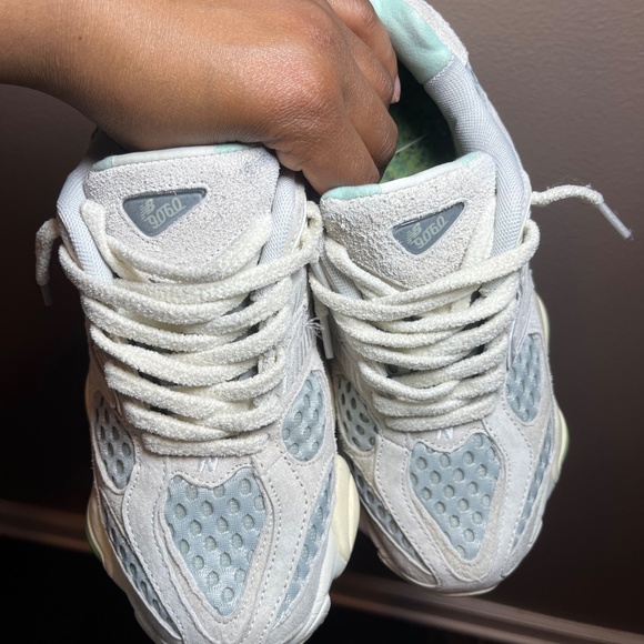 New Balances - Picture 5 of 6